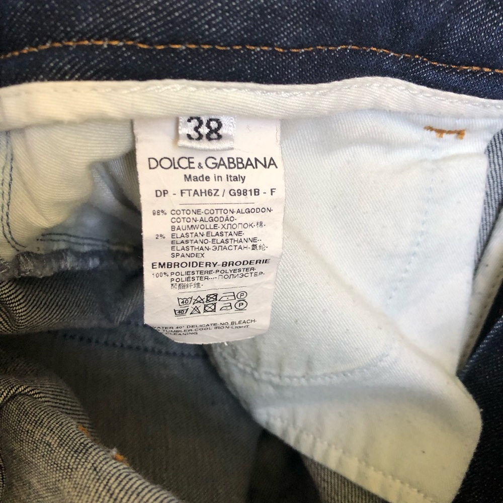 Dolce & Gabbana Dark Blue Skinny Queen Jeans with Yellow Script Patch. Size 38 - Picture 6 of 10